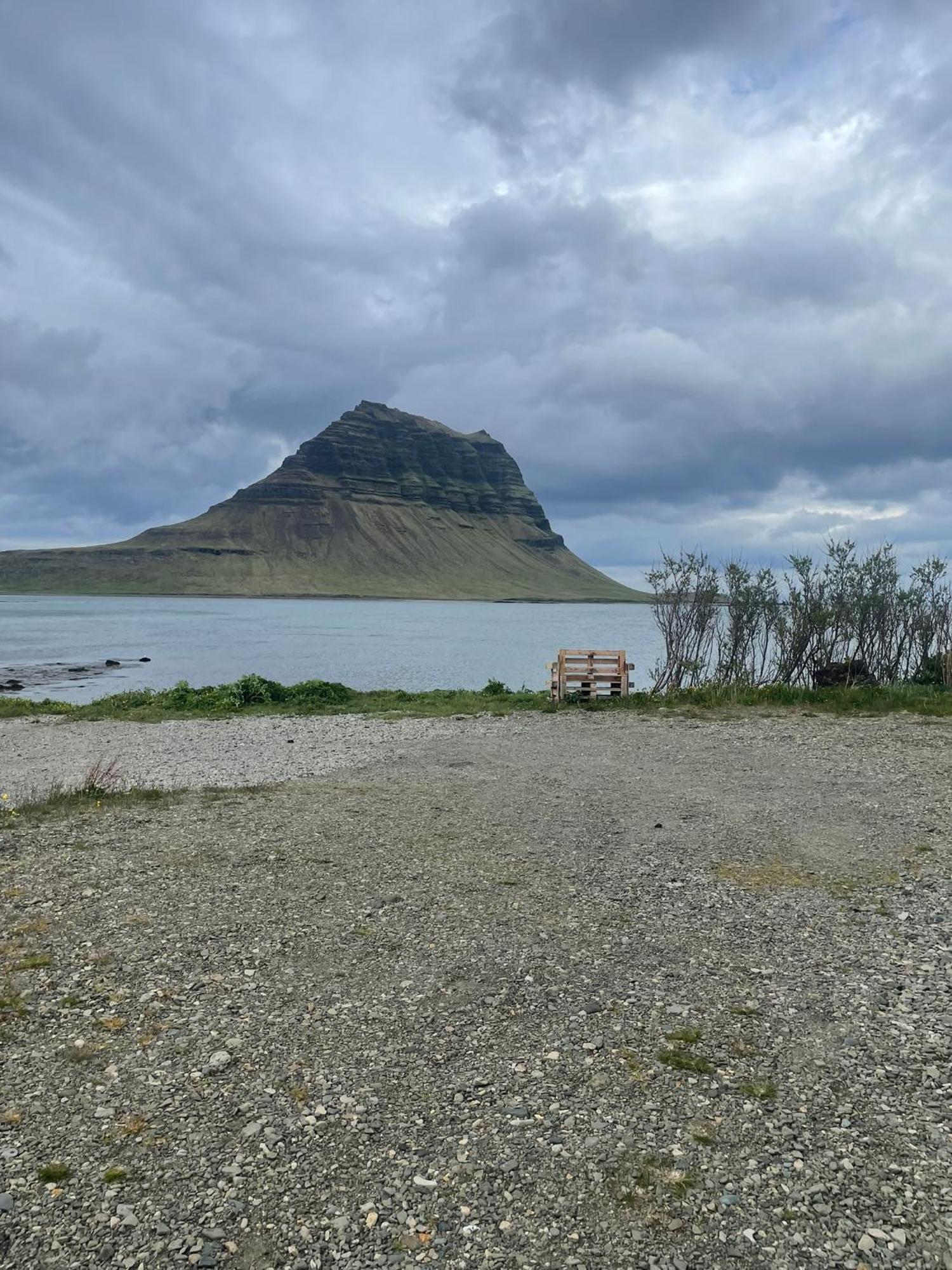 Kirkjufell Basement Apartment Грундарфьордур Экстерьер фото